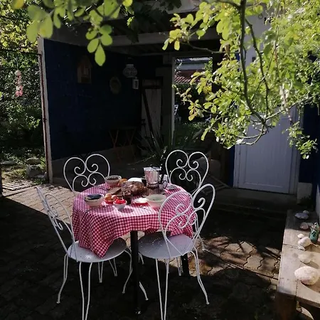Holiday home Le Jardin Renard-clos Sur Loir In The Loir & Loire Valleys *