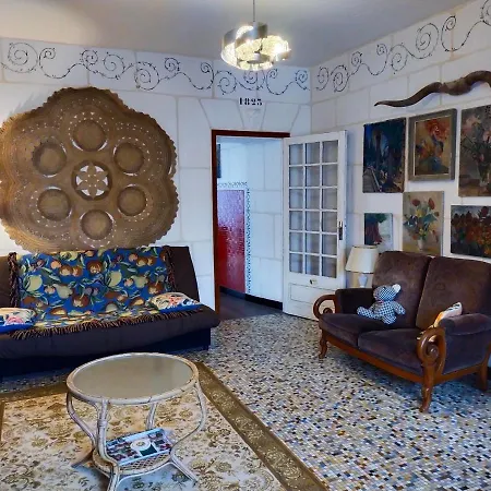 Le Jardin Renard-clos Sur Loir In The Loir & Loire Valleys Holiday home *