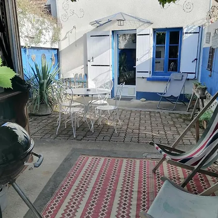 Le Jardin Renard-clos Sur Loir In The Loir & Loire Valleys La Chapelle-aux-Choux