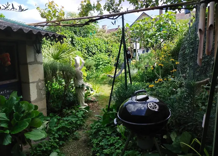 Le Jardin Renard-clos Sur Loir In The Loir&loire Valleys Hébergement de vacances